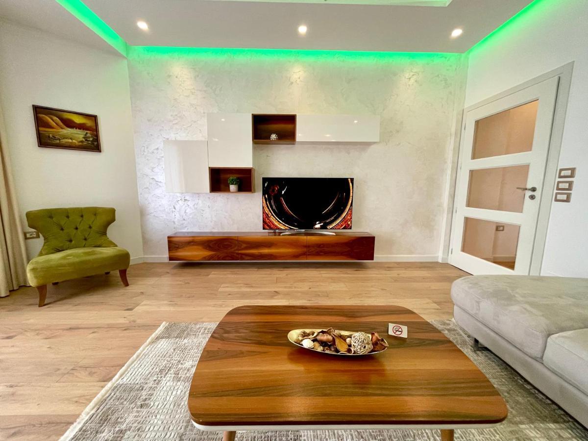 Queen'S Luxury Apartments Lake Tirana Exterior foto