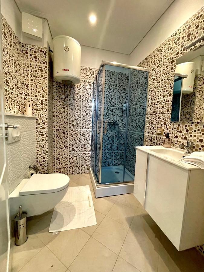 Queen'S Luxury Apartments Lake Tirana Exterior foto